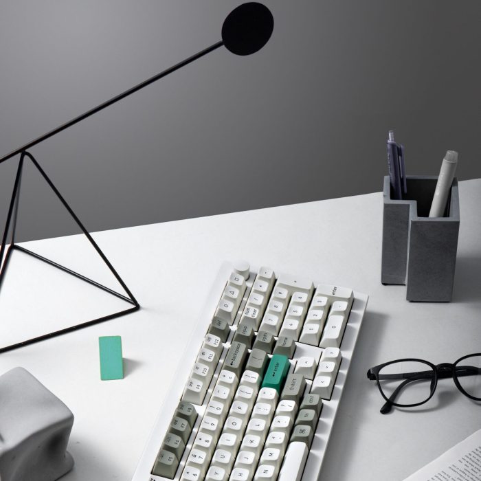 Keychron Q5M-P1 QMK/VIA Wireless Custom Keyboard - Shell White - Image 6